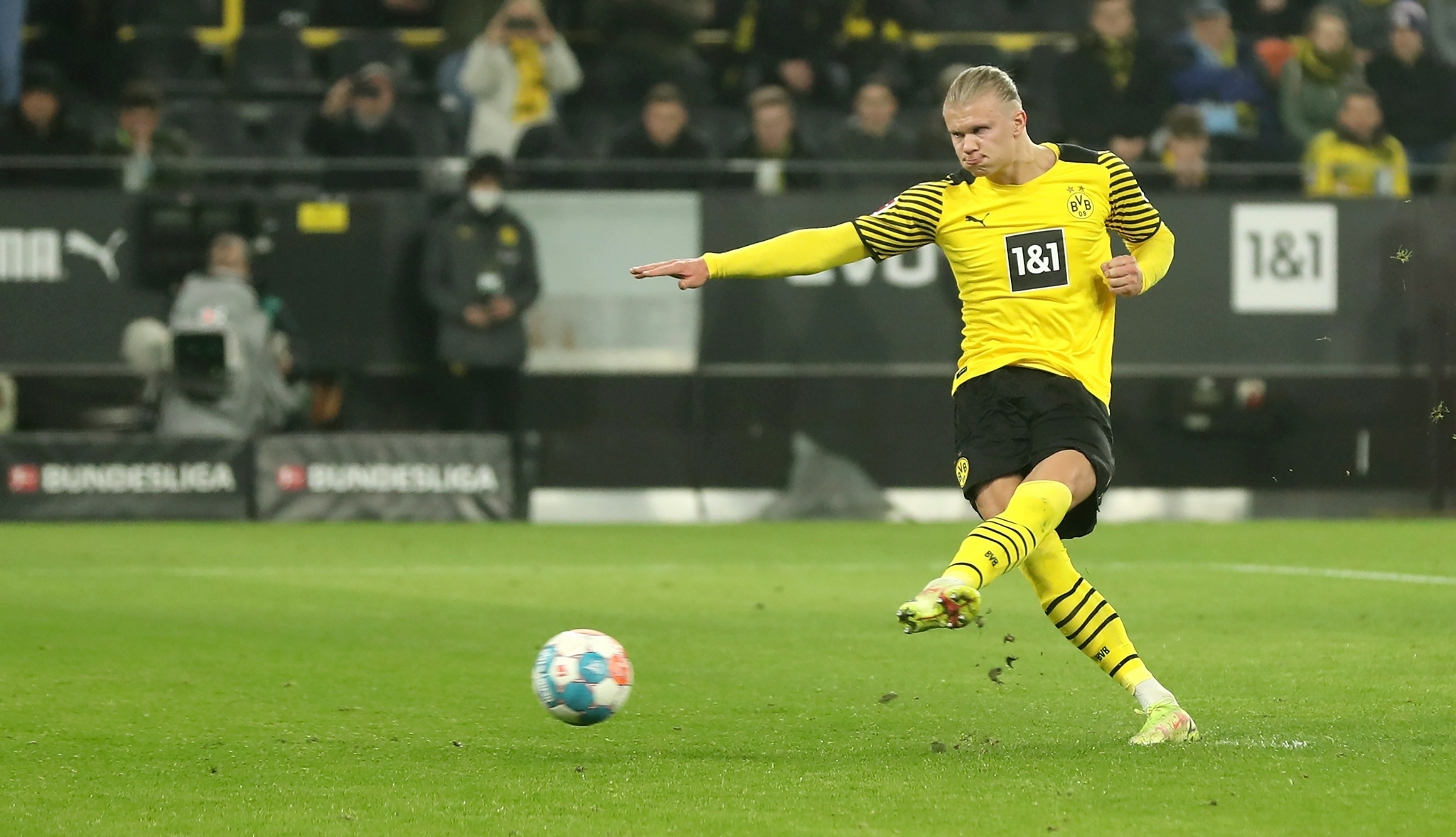 每一个孩子都是一颗独特的种子，他们拥有自己的梦想和未来。让我们共同关爱他们，为他们创造一个美好的成长环境。